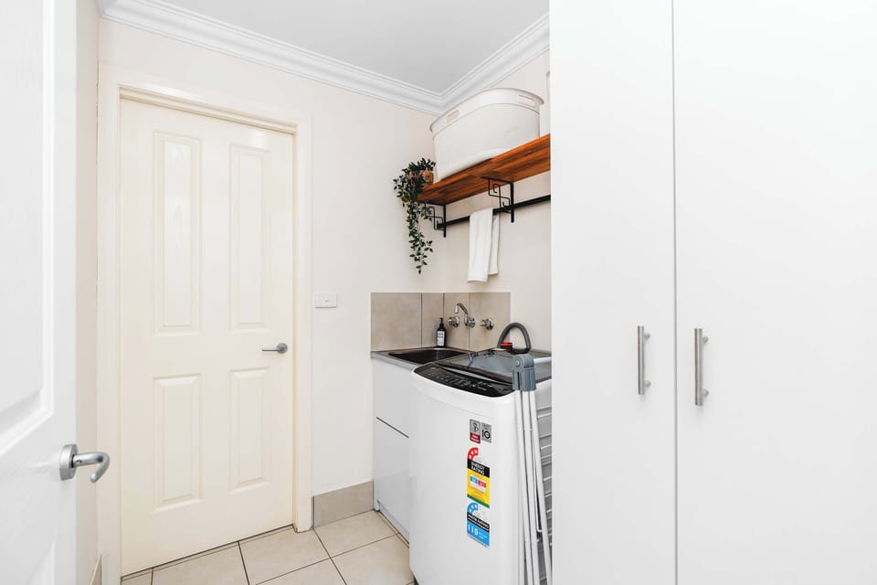 Laundry with Washing Machine