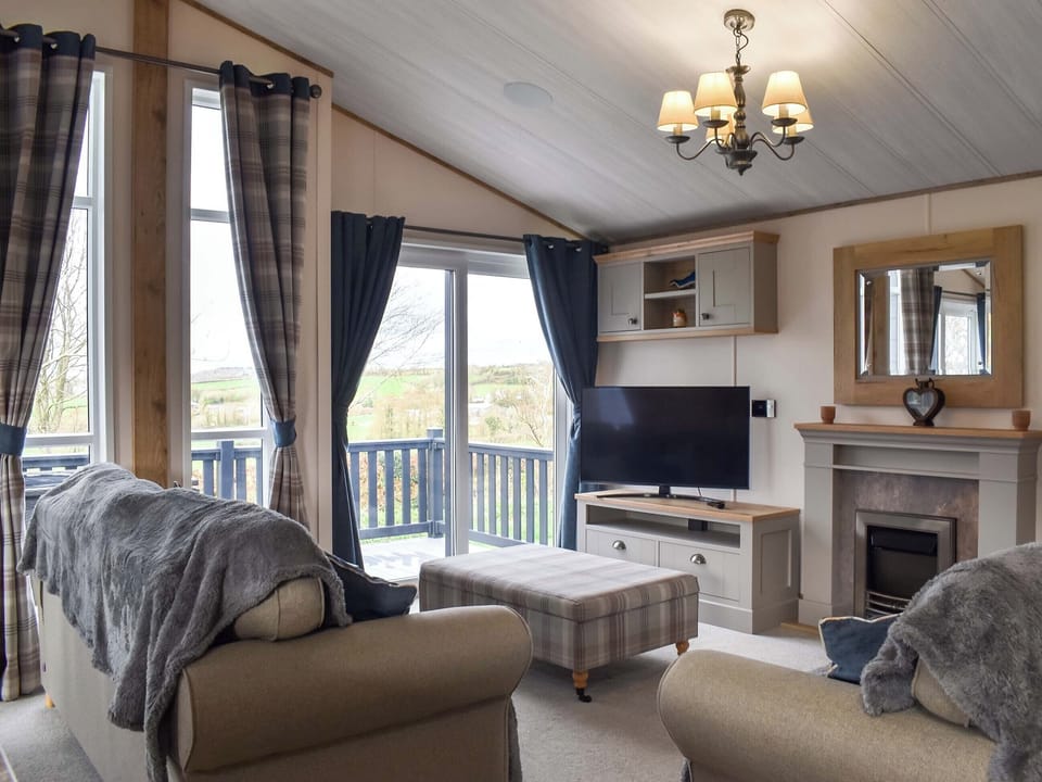 Open plan living space | Lodge 28, Bodinnick