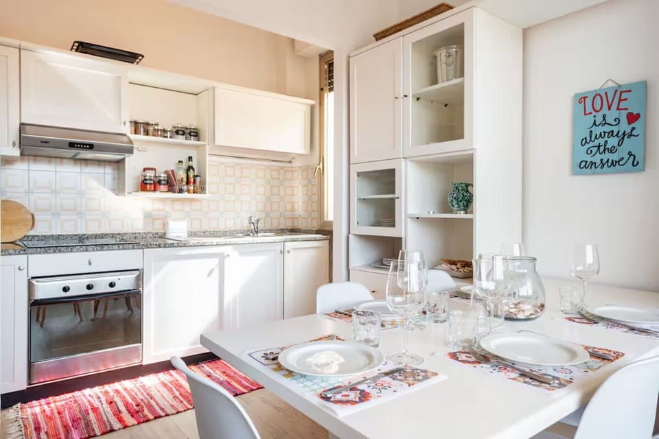 Dining Room, Kitchen