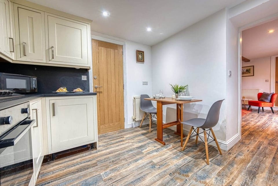 Spacious fully equipped kitchen 