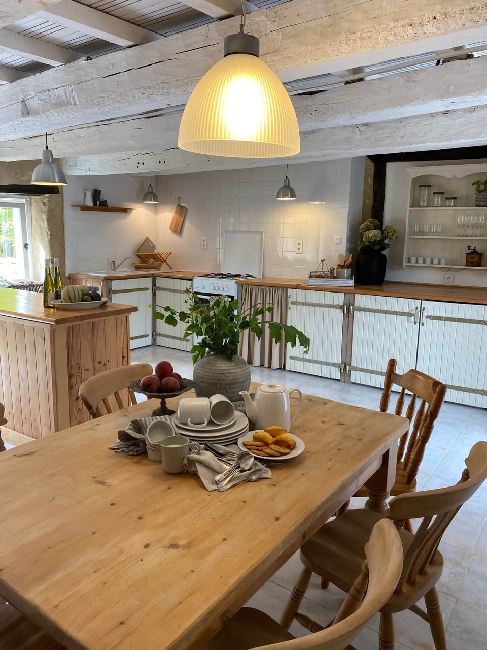 Kitchen / dining area