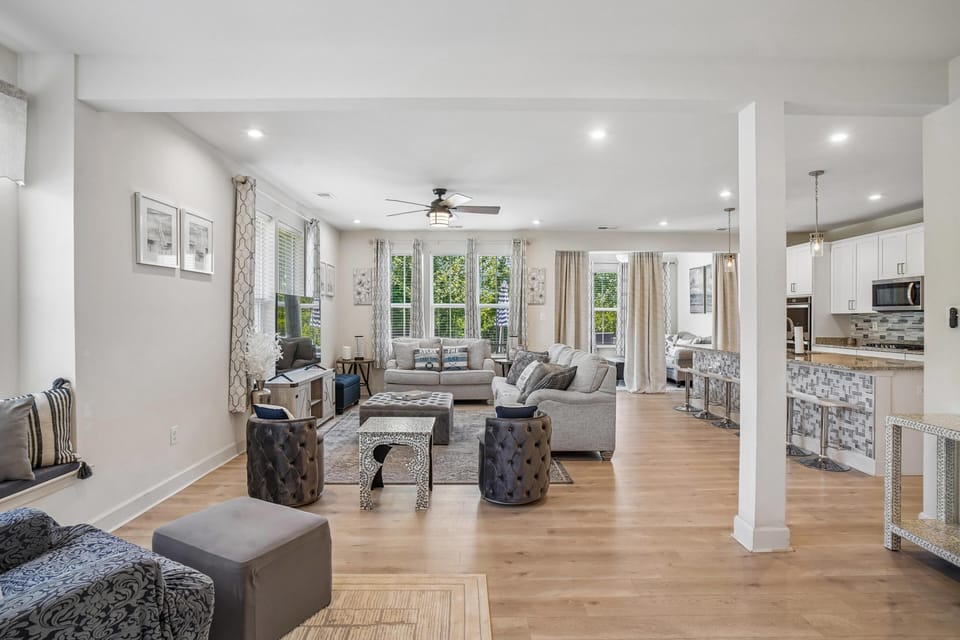 Group,Living Room,