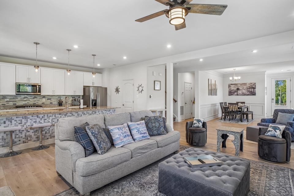 Group,Living Room,