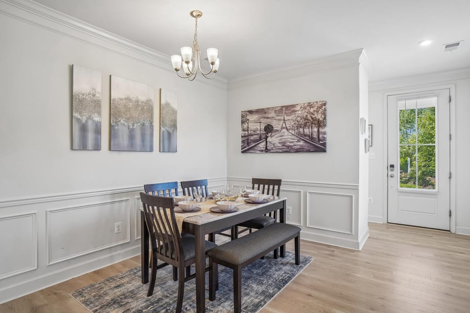 Group,Dining Room,