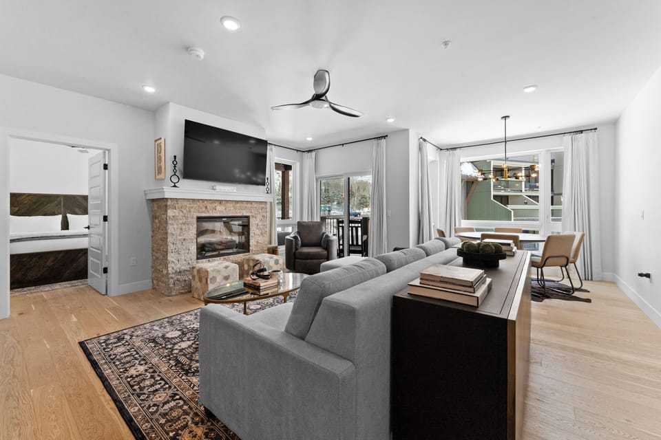 Brightwood #301, Building 2