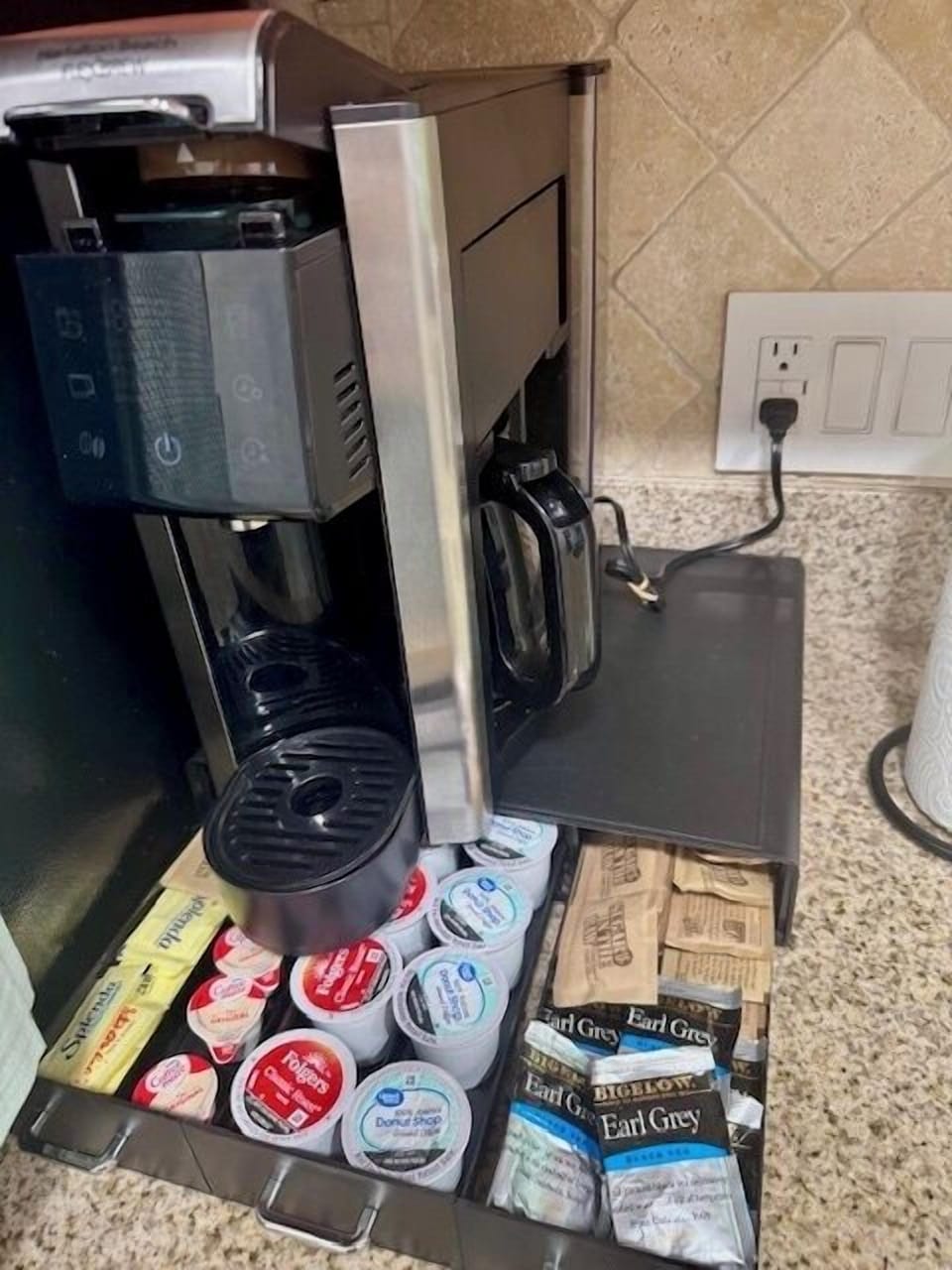 Dual coffee maker for pods or drip coffee- starter pack included