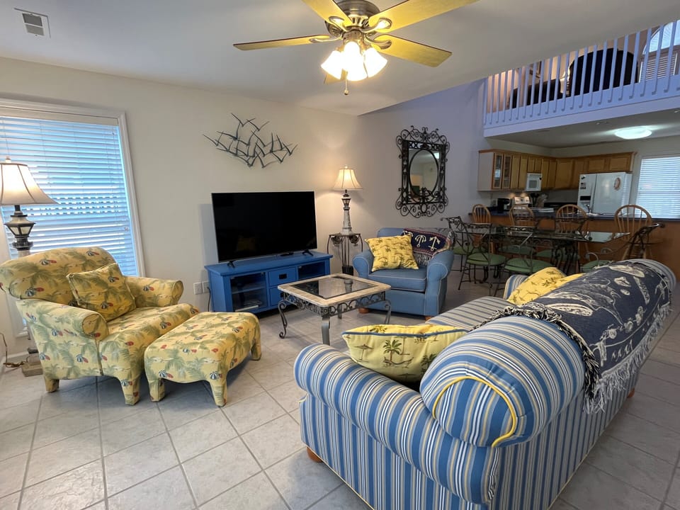18 - living area