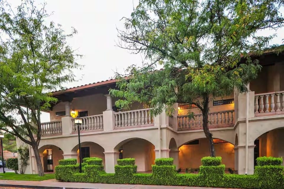 Property's Exterior