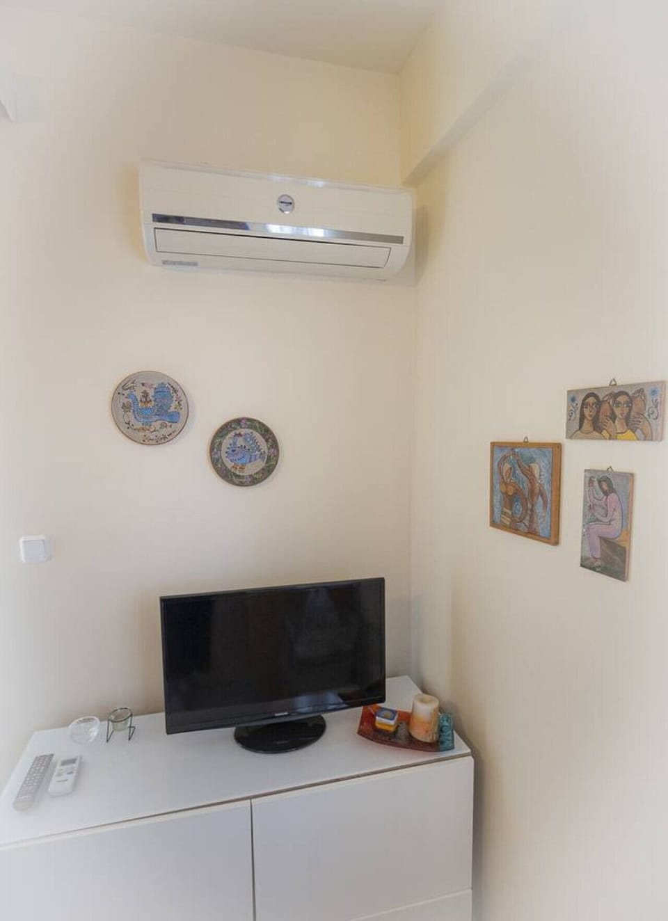 TV