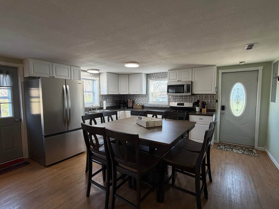 Kitchen 1 - 1