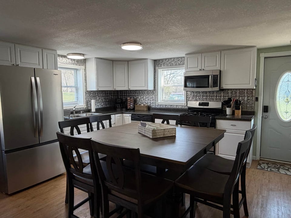 Kitchen 1 - 4