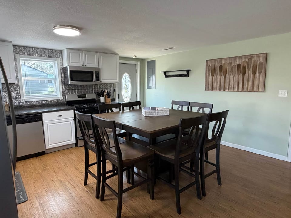 Kitchen 1 - 2