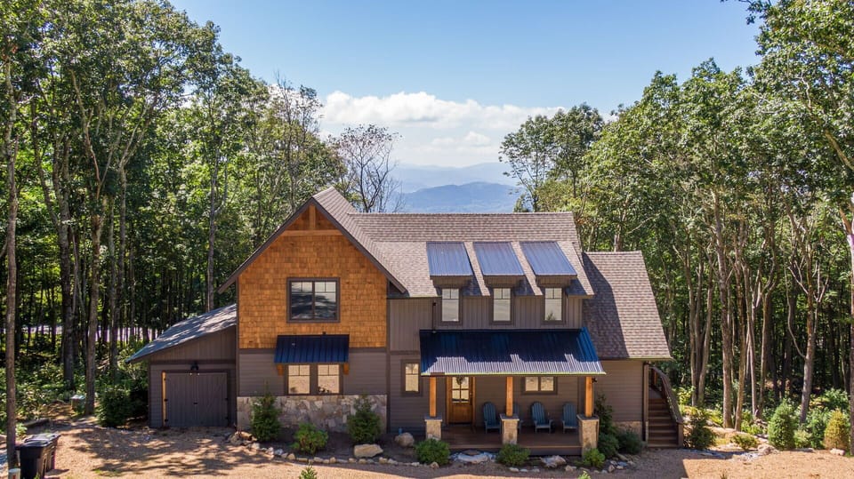 Welcome to Birds Eye View at Eagles Nest