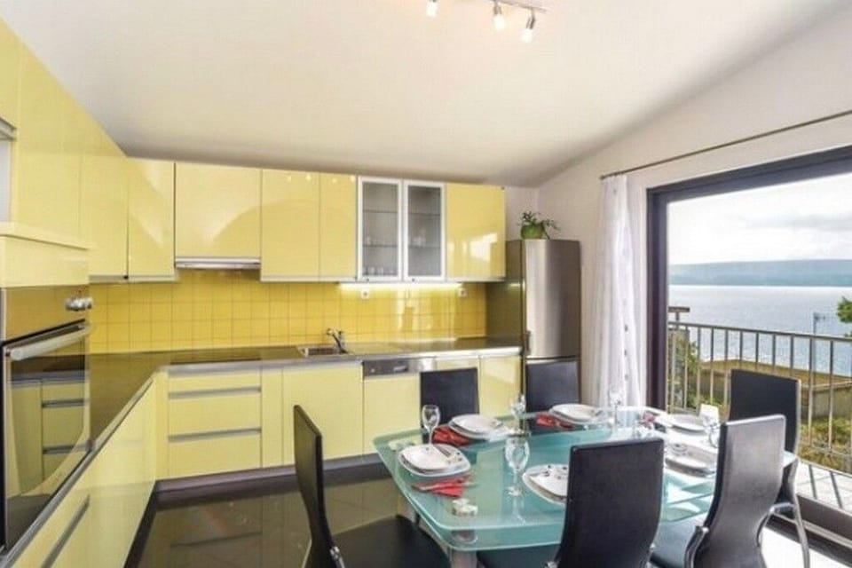 Dining room 1
