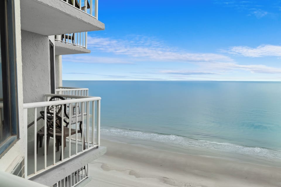 Step outside and feel the sea breeze from above.