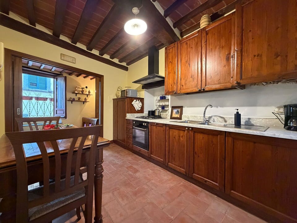 Interior Design, Kitchen, Countertop, Flooring, Furniture, Wood, Cabinetry, Ceiling, Floor, Cupboard