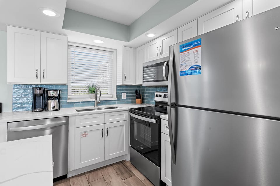 Modern Kitchen with Stainless Steel Appliances