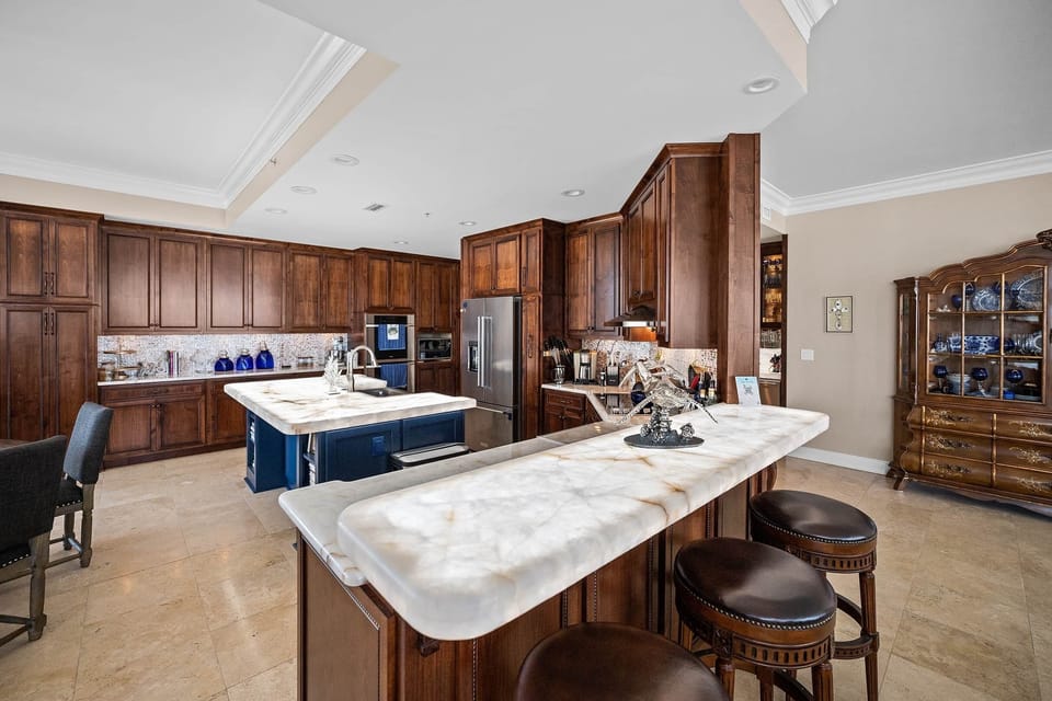 Up-lit Crystalo Counters in Gourmet Kitchen 