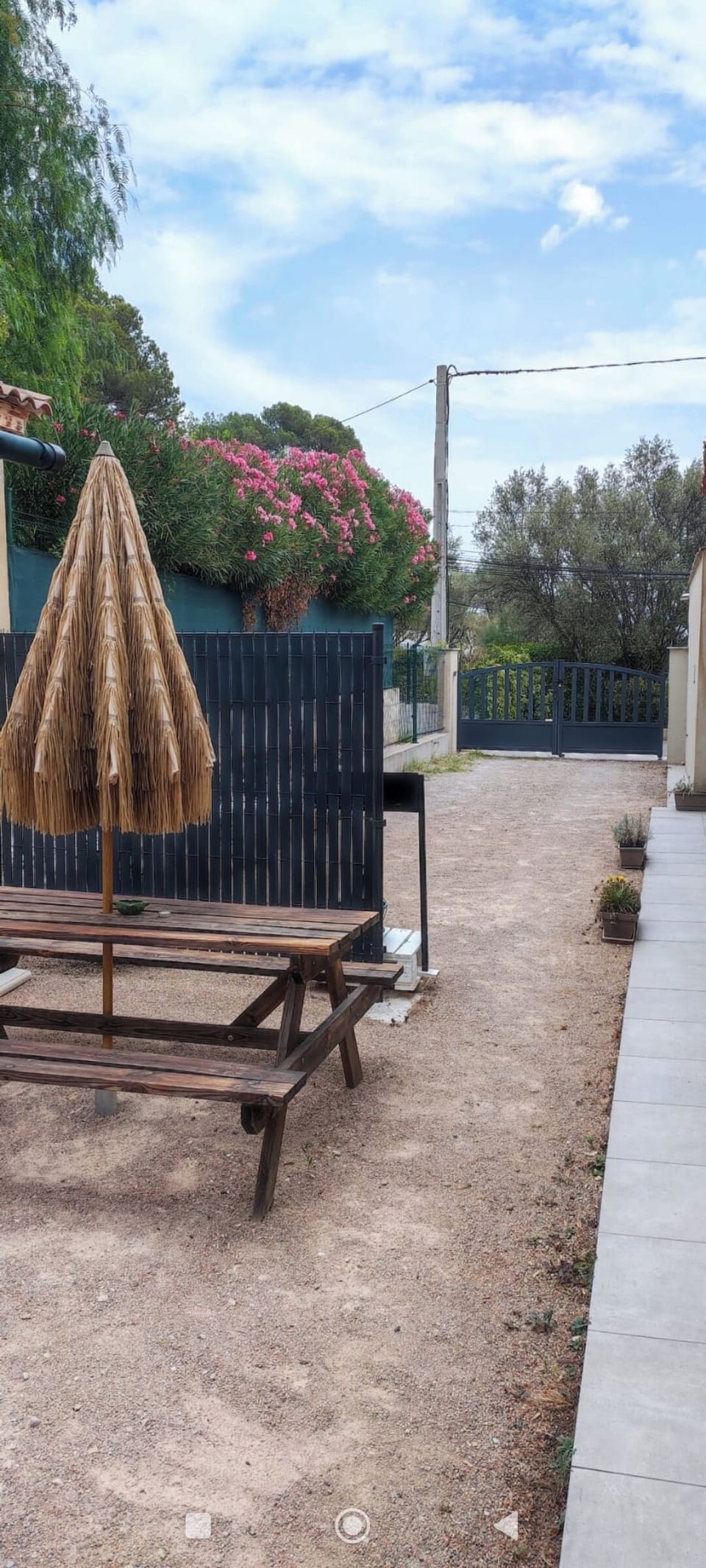 Outdoor dining