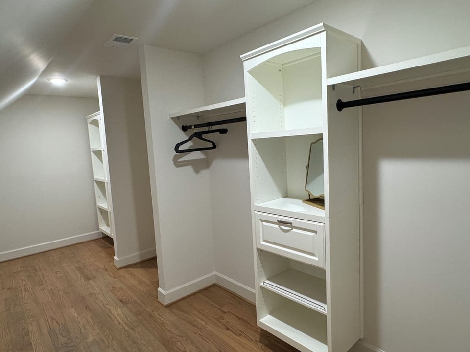 Extra large closet in upstairs room