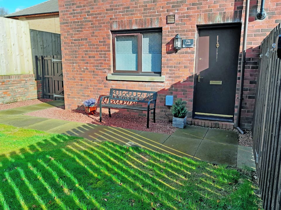 Exterior | The Lade, Kilsyth
