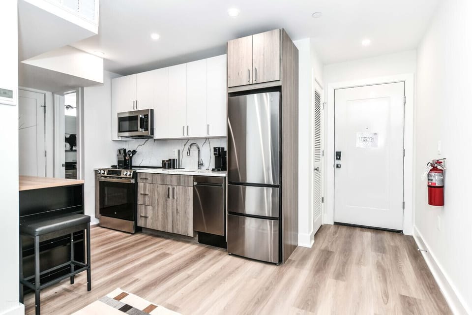 Comfortable 1BR Apartment for 4 | Full Kitchen & Fast WiFi