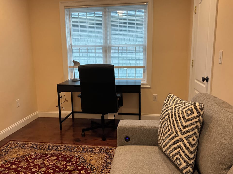2nd bedroom office area