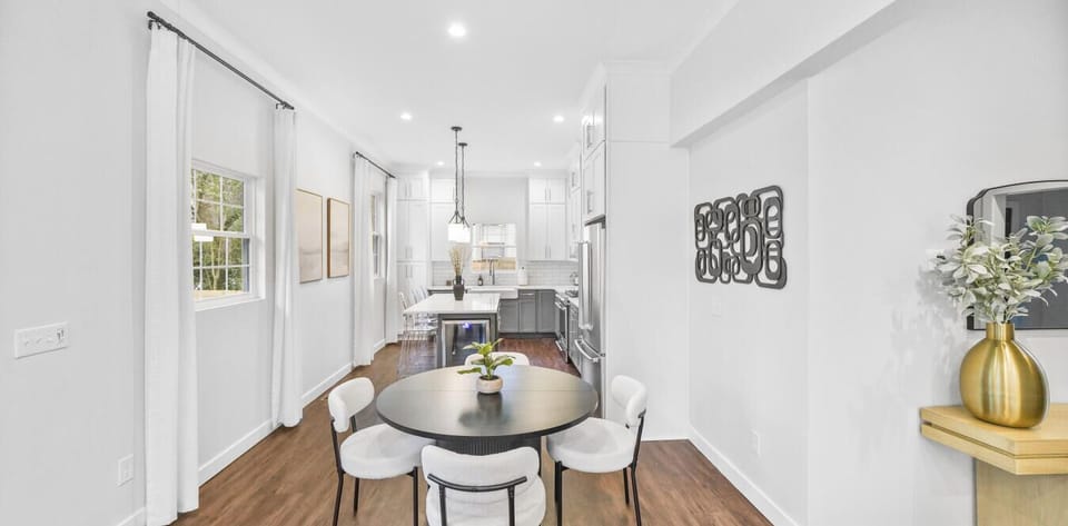 Enjoy a full dining space — a rare feature compared to typical apartment-style stays.
