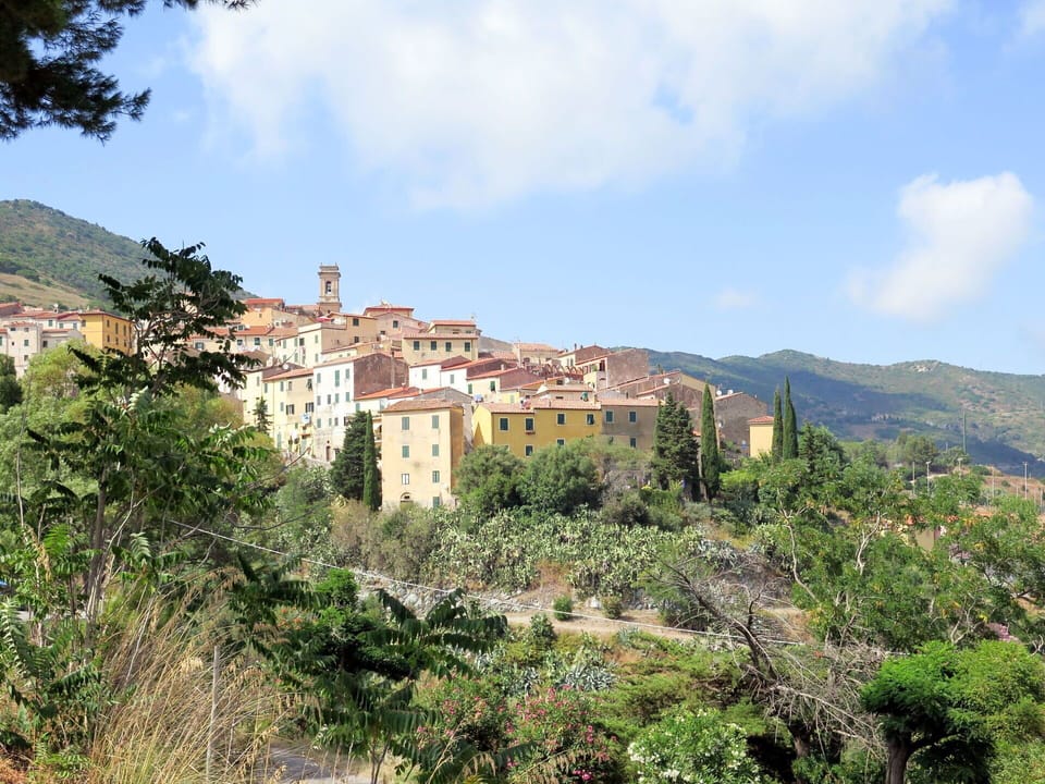 Residential Area, Neighbourhood, Home, Human Settlement, Suburb, Village, Mountain Village