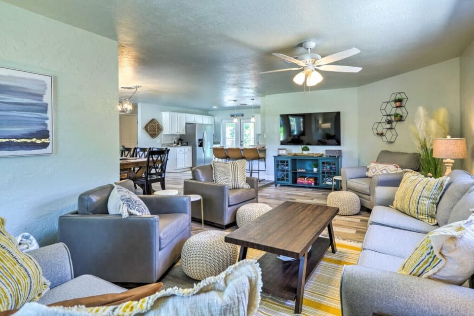 Inviting Living Area | Neutral Seating Area & Open Kitchen Flow