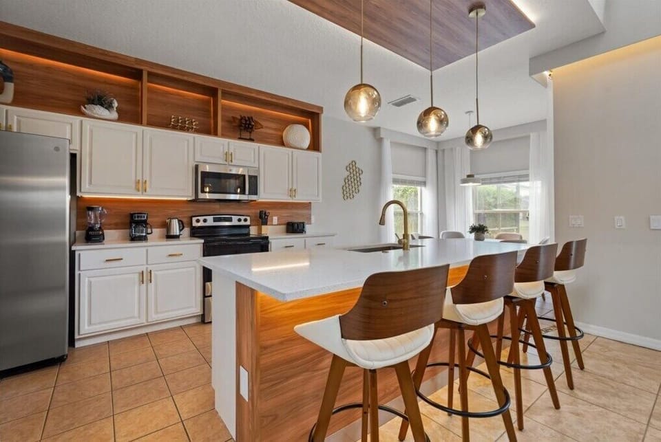 4645 Cumbrian Lakes Drive (10).jpg