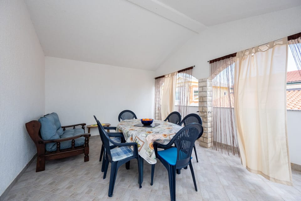 Terrace 2