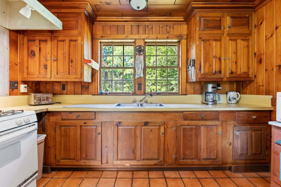 Kitchen area.