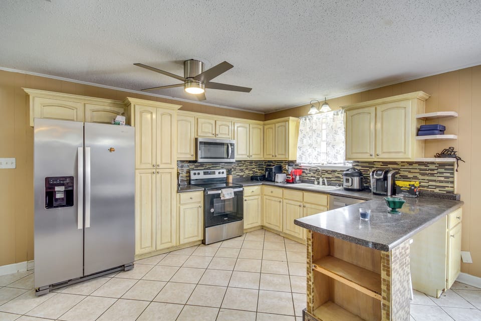 Property Interior | Single-Story Home