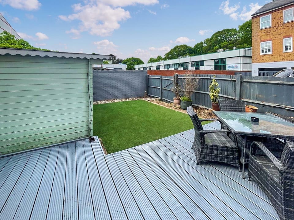 Outdoor | Mulberry House, Swanley
