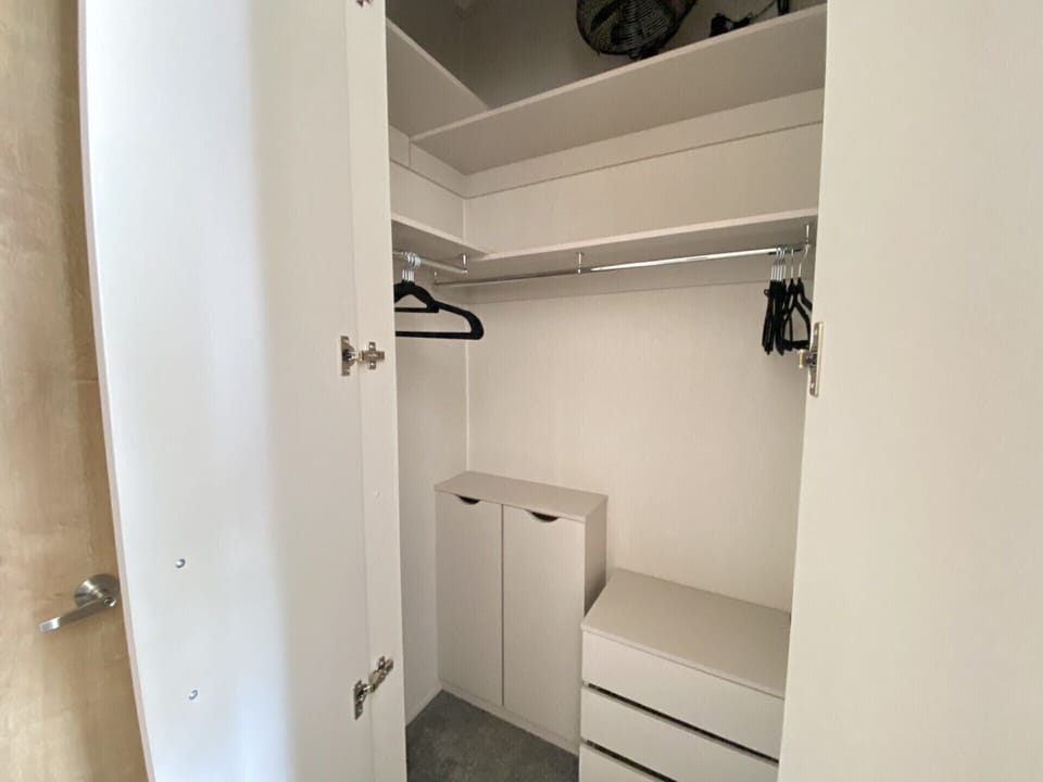 Master bedroom - wardobe 