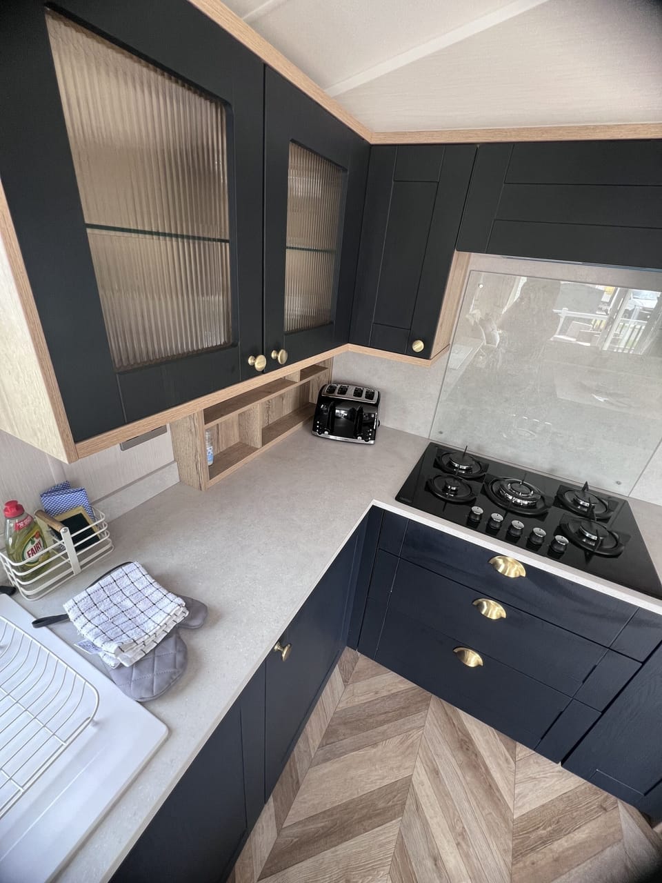Hob Top, Toaster & Units