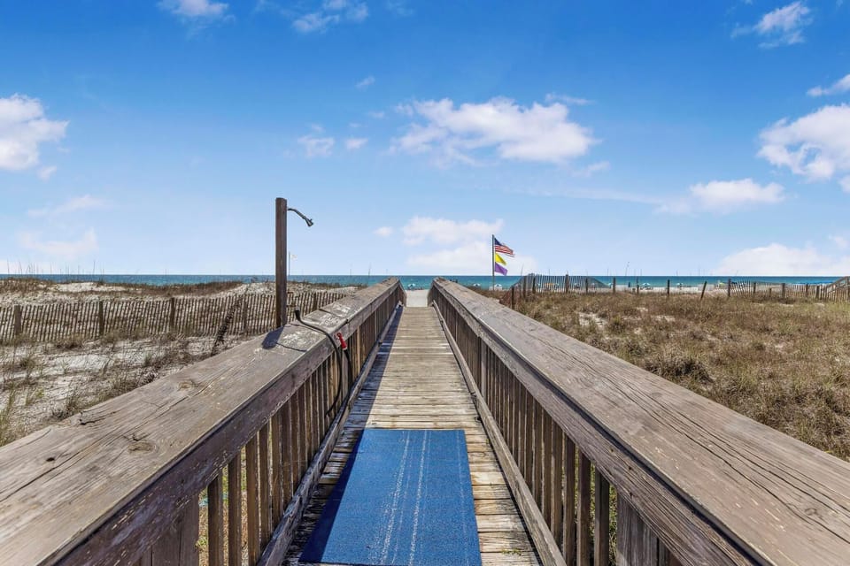 Boardwalk to the beach