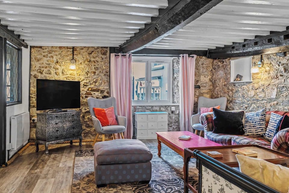 The perfect spot to relax, watch a film, or plan your next day out