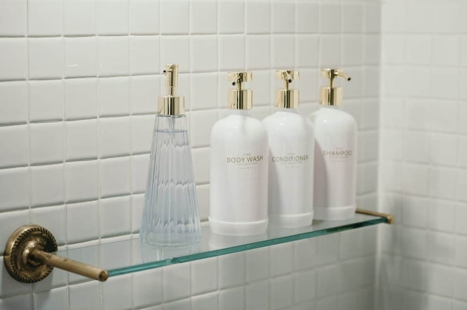 Bathroom amenities