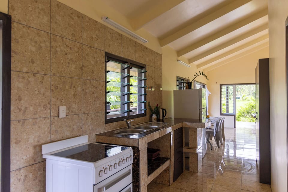 Simple, practical kitchen space with everything you need for self‑catering.