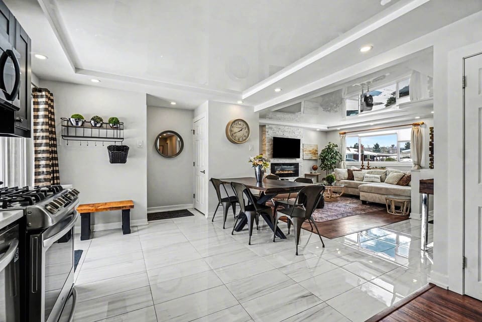 Bright and open-concept living area with modern recessed lighting in Ottawa