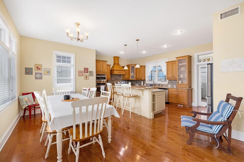 Kitchen/dining area off of 2nd floor living room