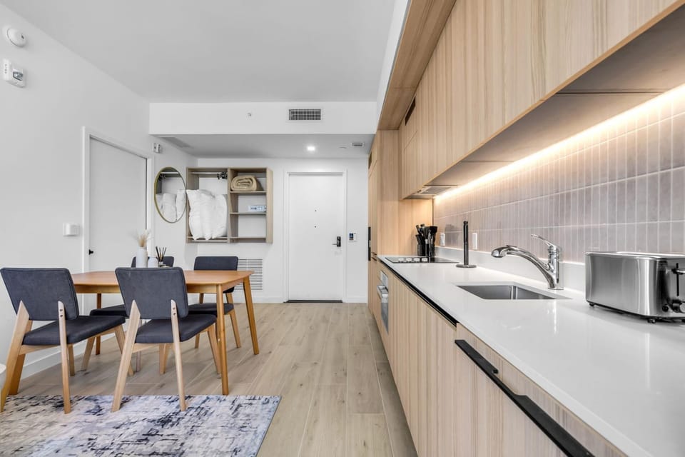 Brand New Downtown Stay 15th Floor + Amenities acces (8986)