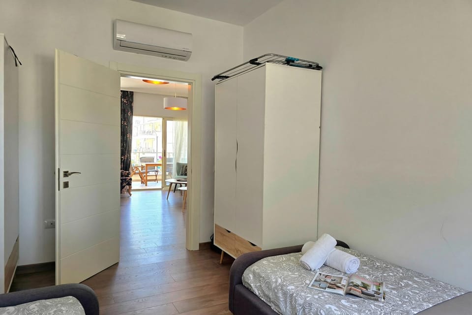 Second bedroom