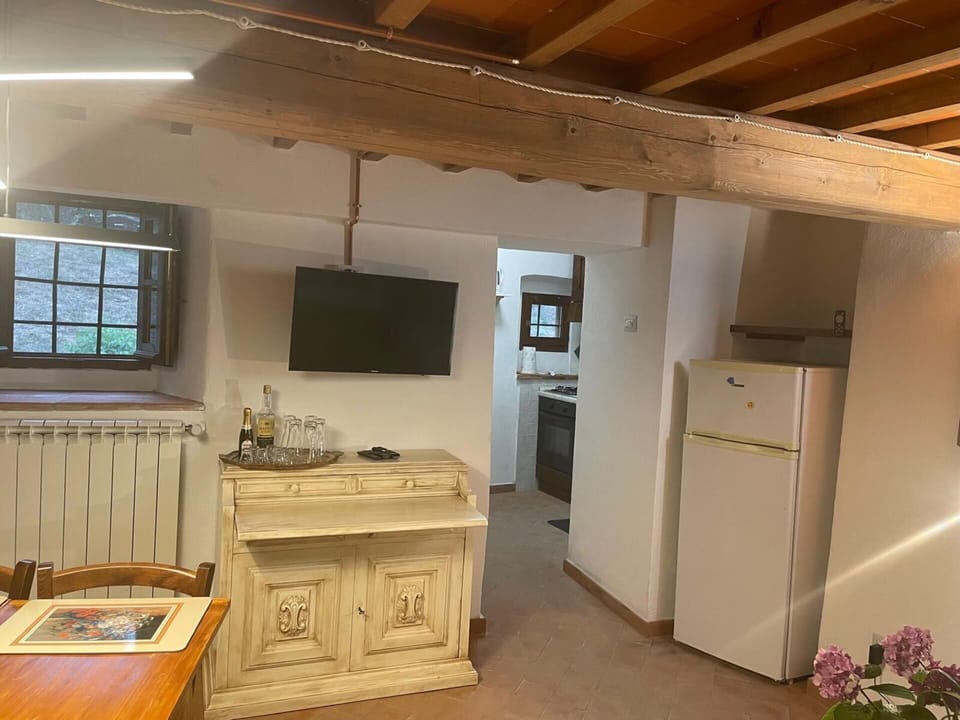 Autumn, Kitchen, Spring, Summer