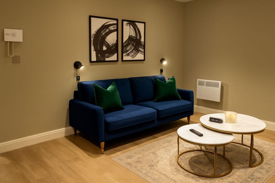Living Room / Lounge