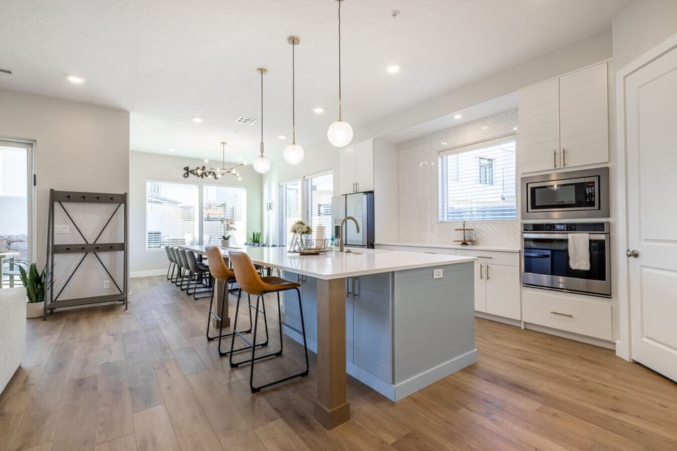 Fully Stocked Kitchen with Island
