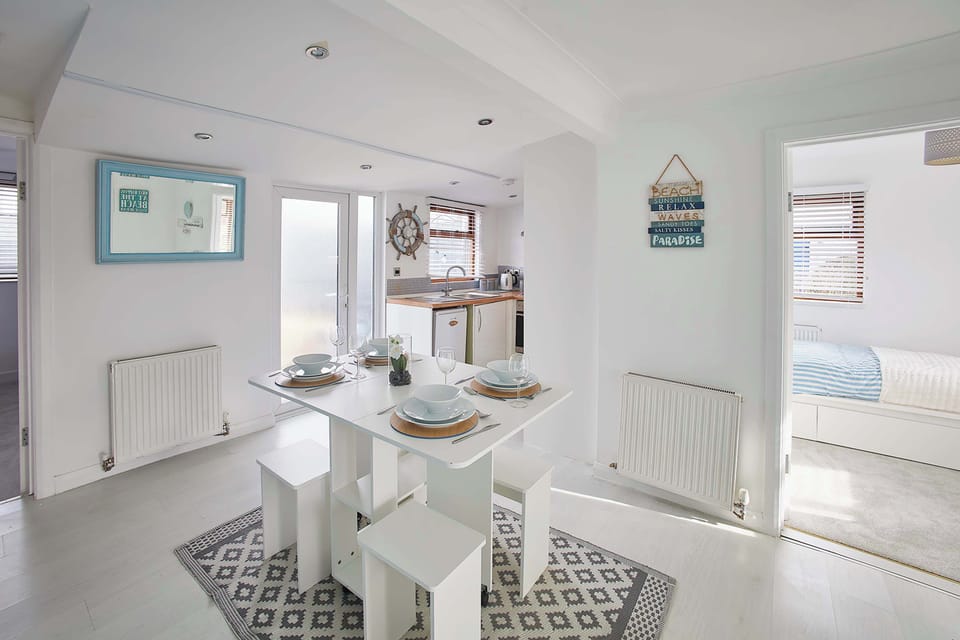 Aurora Shore, Cleethorpes - Host & Stay