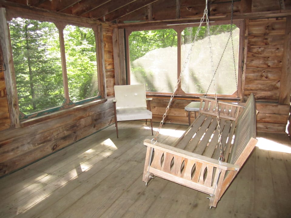 Porch swing